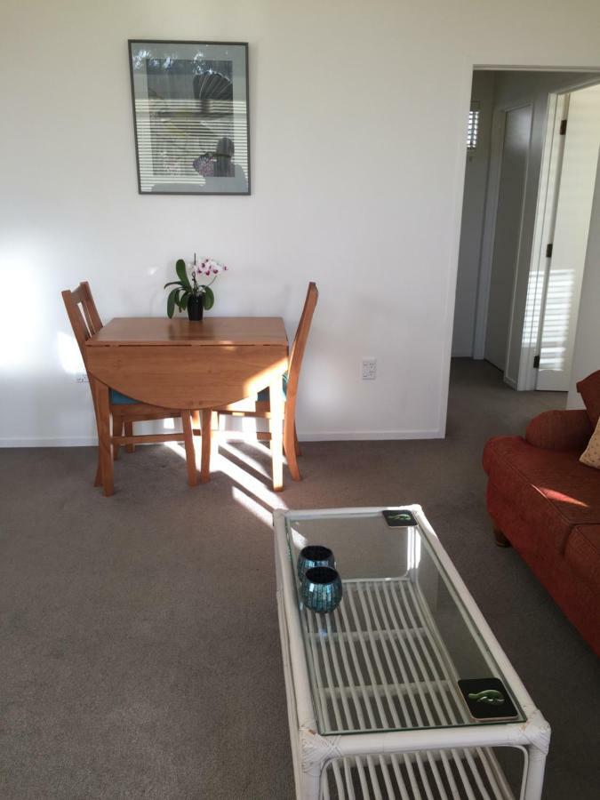 Orewa Beachfront Haven Buitenkant foto